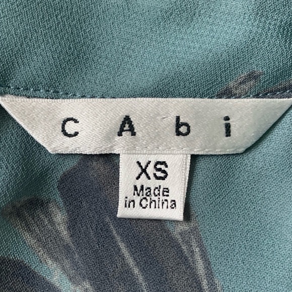 CAbi #984 sheer blue tulip sleeveless blouse sz XS - Picture 7 of 8